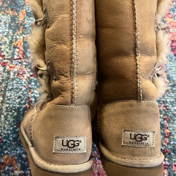 Women’s UGG Bailey Button 3 in Chestnut 7 - Picture 5 of 15